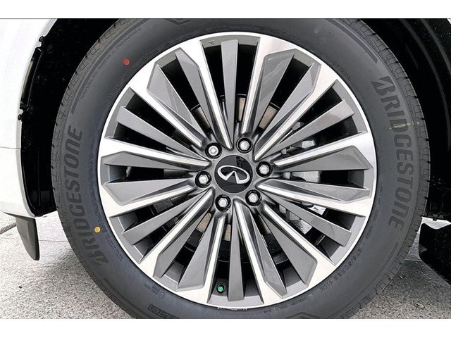 2026 INFINITI QX80 LUXE