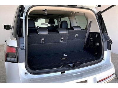 2026 INFINITI QX80 LUXE