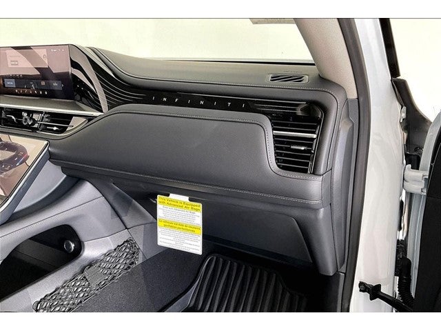 2027 INFINITI QX80 LUXE