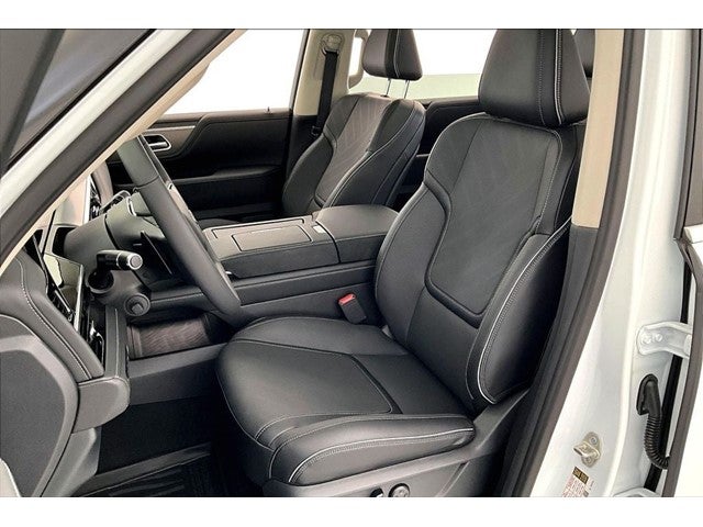 2027 INFINITI QX80 LUXE