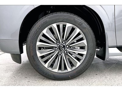 2027 INFINITI QX80 LUXE