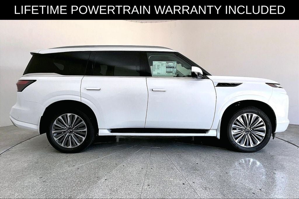 2027 INFINITI QX80 LUXE