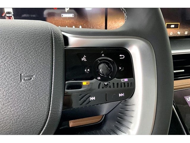 2027 INFINITI QX80 LUXE