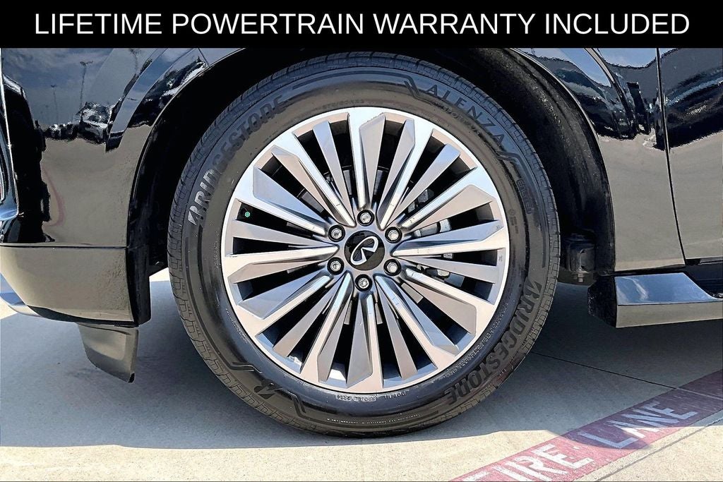 2025 INFINITI QX80 LUXE