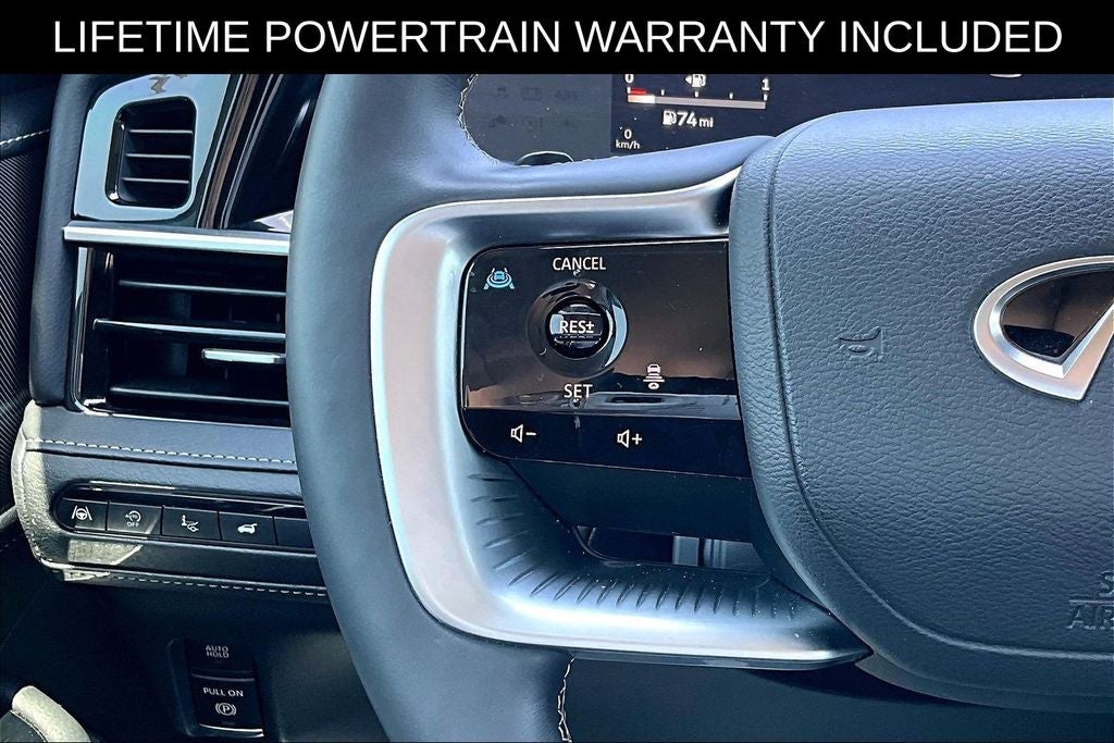 2025 INFINITI QX80 LUXE