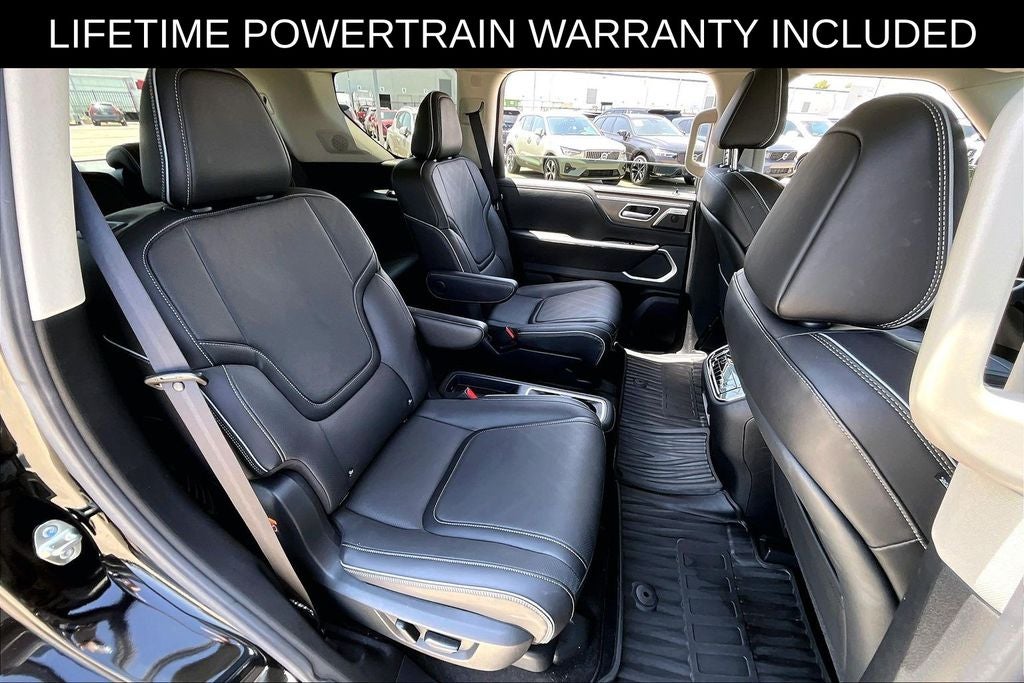 2025 INFINITI QX80 LUXE