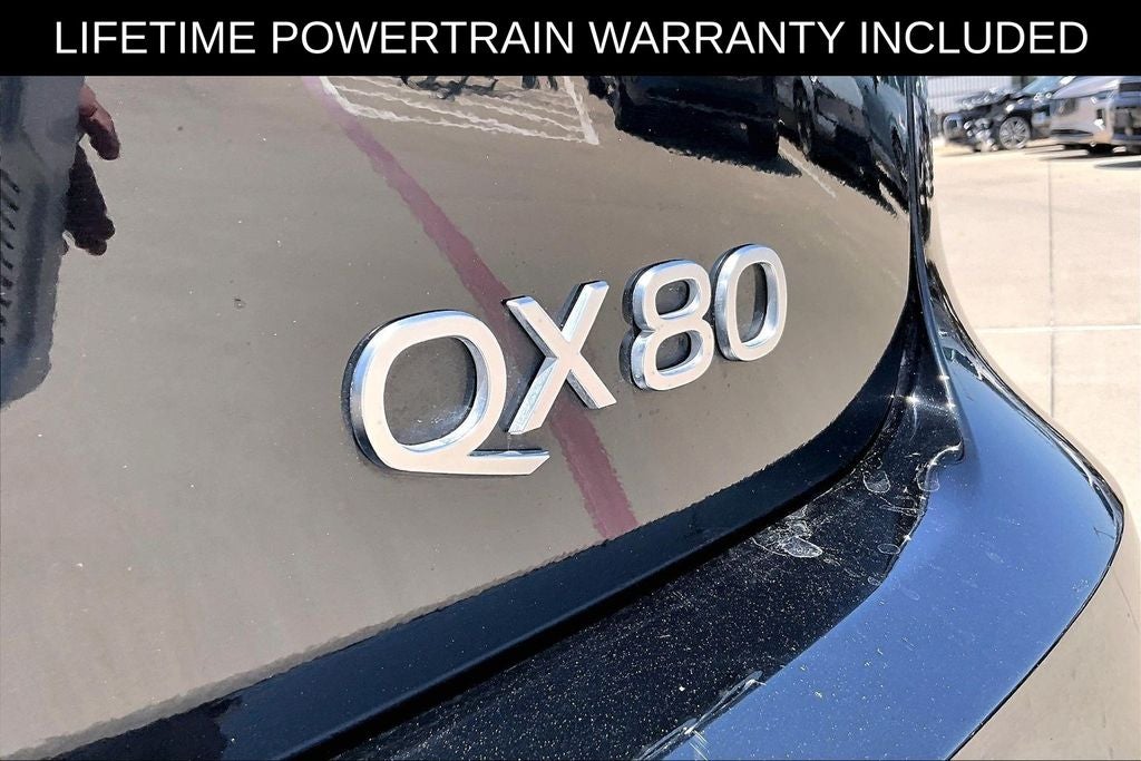 2025 INFINITI QX80 LUXE