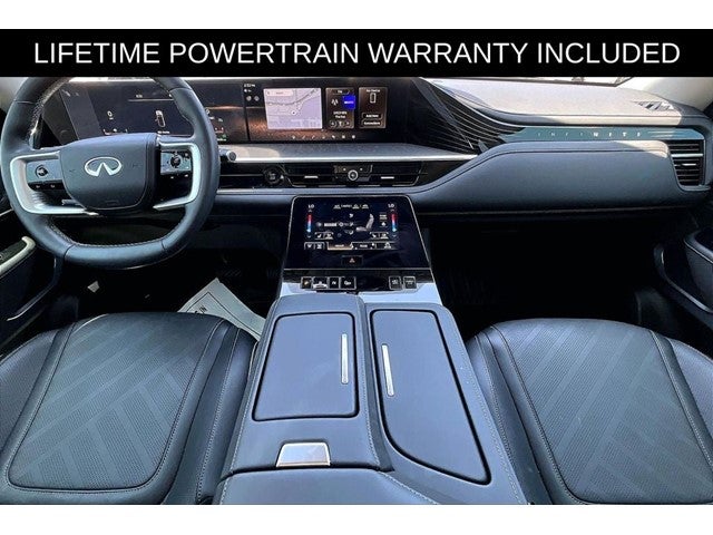 2025 INFINITI QX80 LUXE