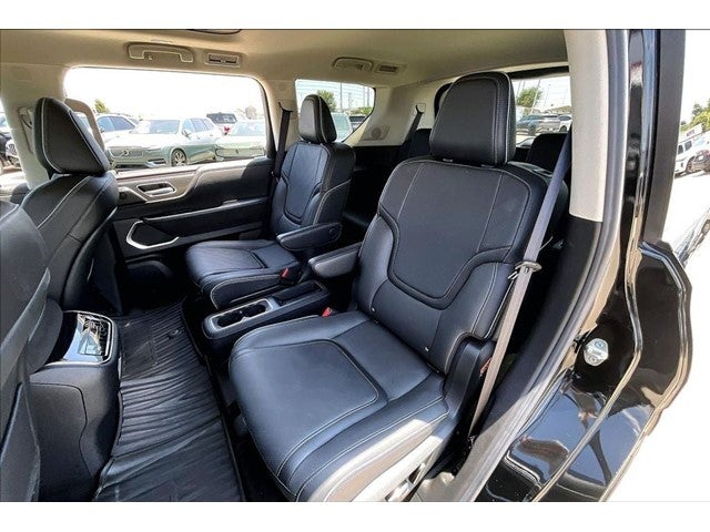 2025 INFINITI QX80 LUXE