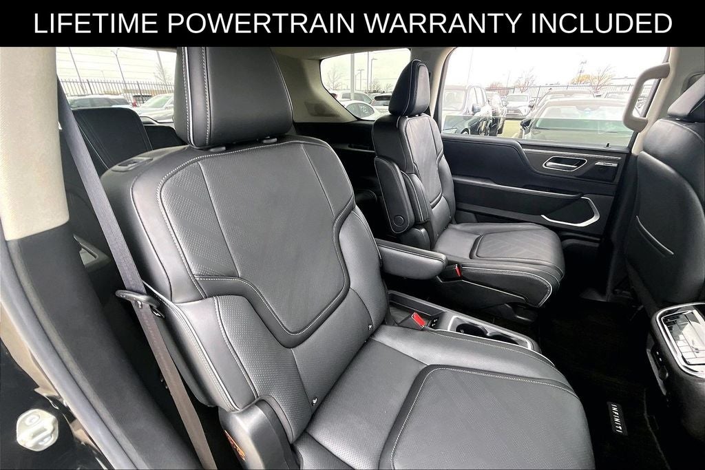 2025 INFINITI QX80 LUXE