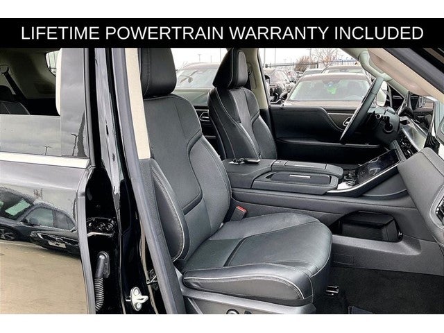 2025 INFINITI QX80 LUXE