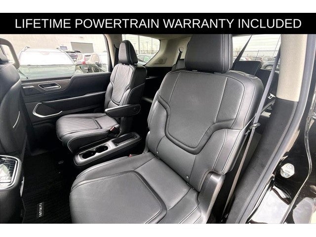 2025 INFINITI QX80 LUXE