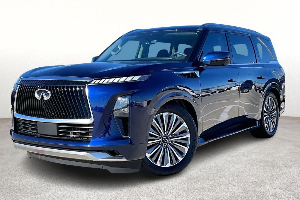 2025 INFINITI QX80 LUXE