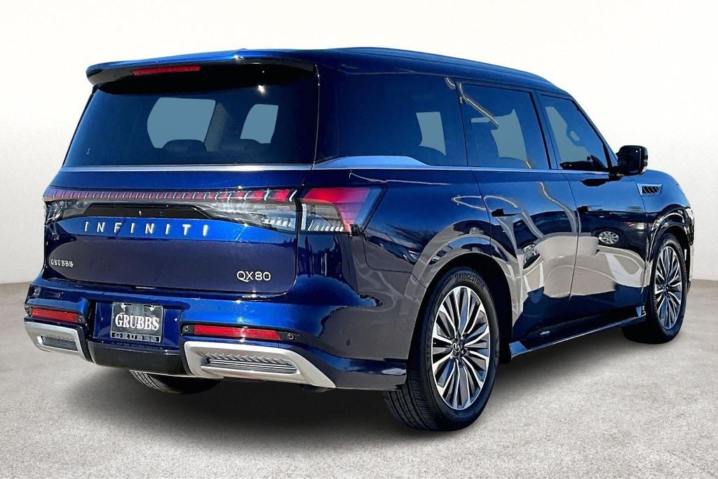 2025 INFINITI QX80 LUXE