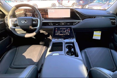 2025 INFINITI QX80 LUXE