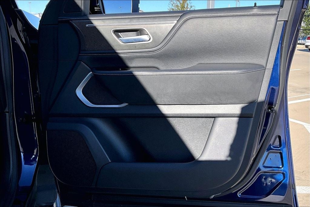 2025 INFINITI QX80 LUXE