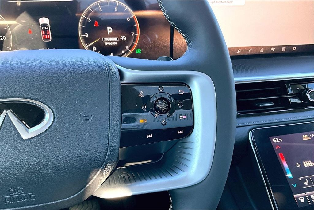 2025 INFINITI QX80 LUXE