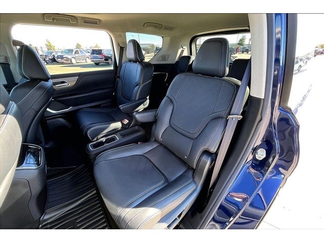 2025 INFINITI QX80 LUXE