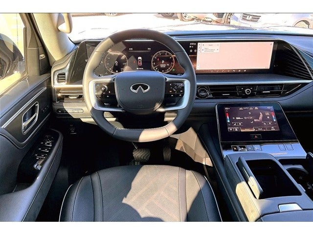 2025 INFINITI QX80 LUXE