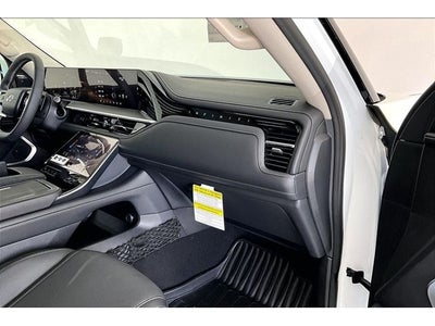 2027 INFINITI QX80 LUXE