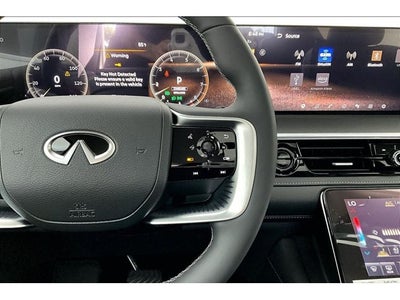 2027 INFINITI QX80 LUXE