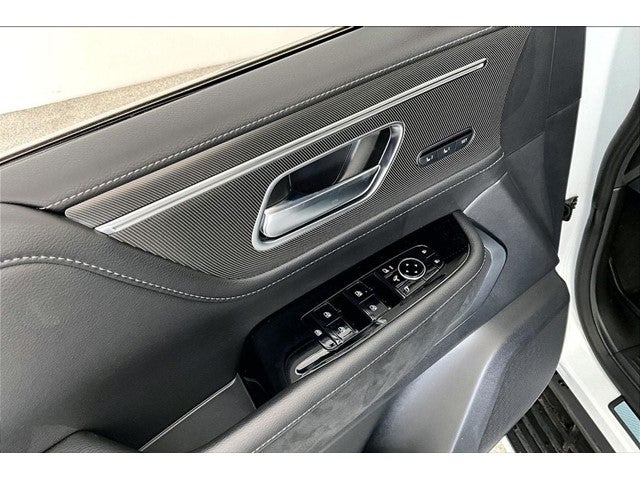 2027 INFINITI QX80 LUXE