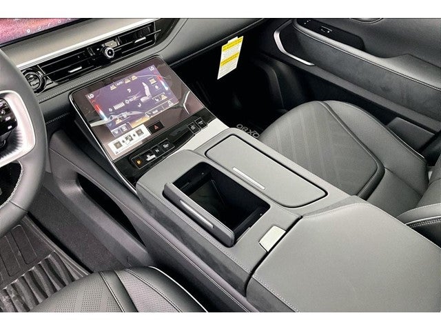 2027 INFINITI QX80 LUXE