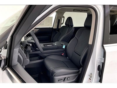 2027 INFINITI QX80 LUXE