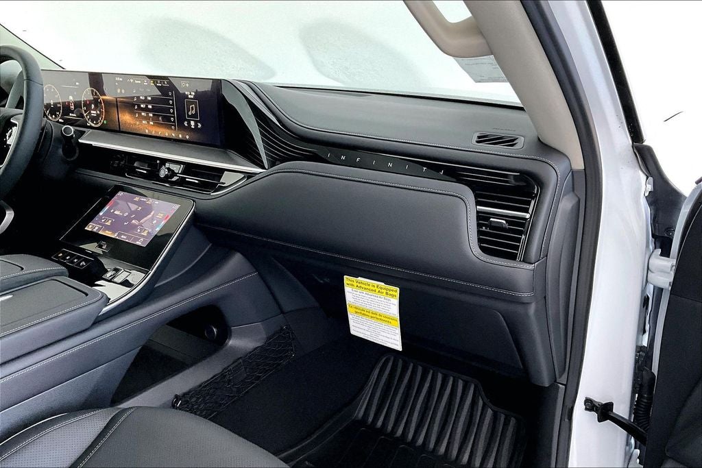 2027 INFINITI QX80 LUXE