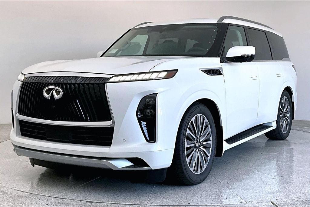 2027 INFINITI QX80 LUXE