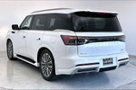 2027 INFINITI QX80 LUXE