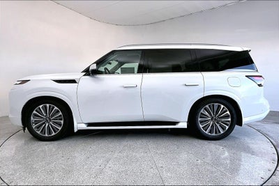 2027 INFINITI QX80 LUXE