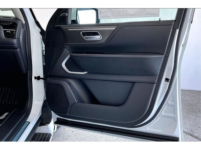 2027 INFINITI QX80 LUXE