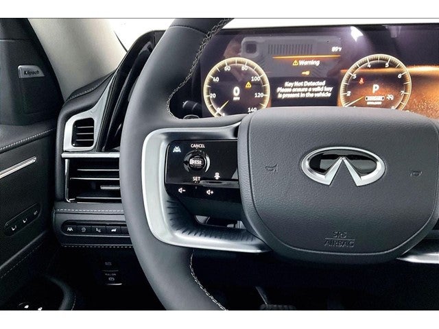 2027 INFINITI QX80 LUXE