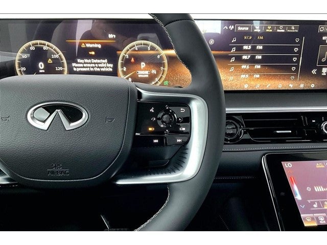 2027 INFINITI QX80 LUXE