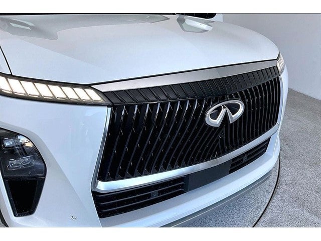 2027 INFINITI QX80 LUXE