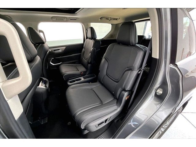 2027 INFINITI QX80 LUXE