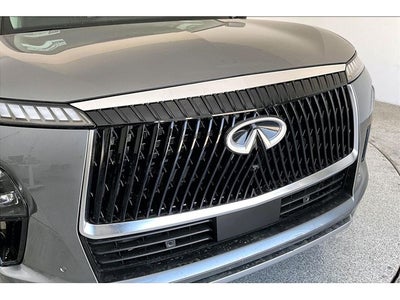 2027 INFINITI QX80 LUXE
