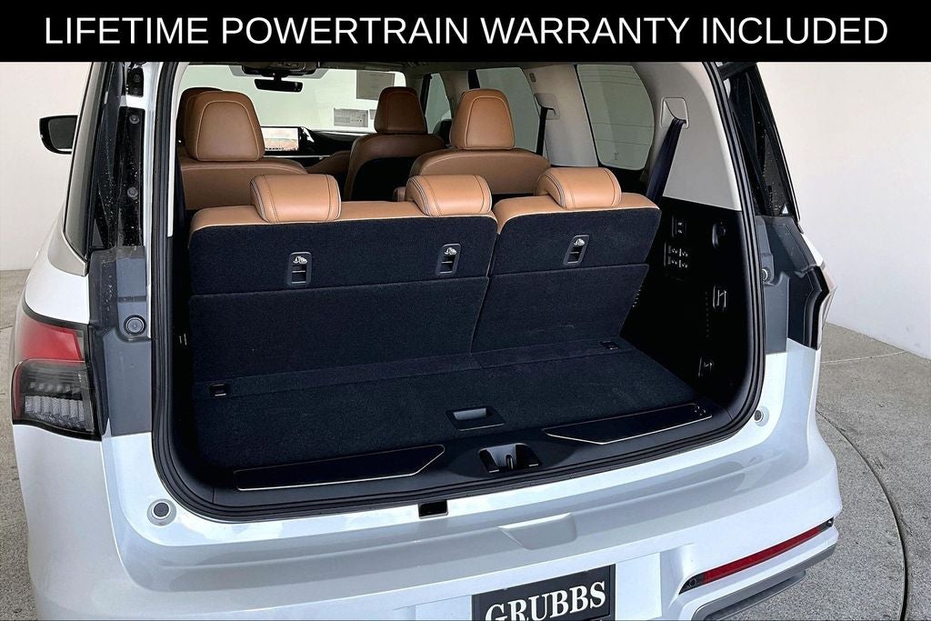 2027 INFINITI QX80 LUXE