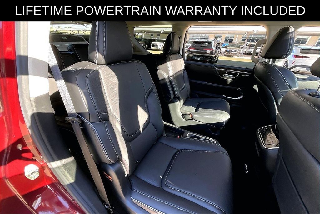 2025 INFINITI QX80 LUXE