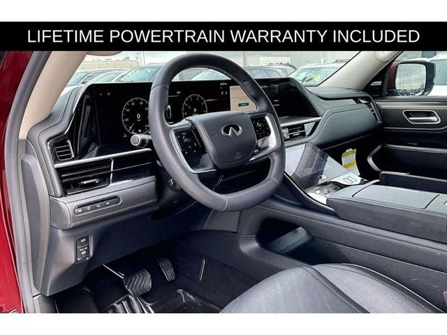 2025 INFINITI QX80 LUXE
