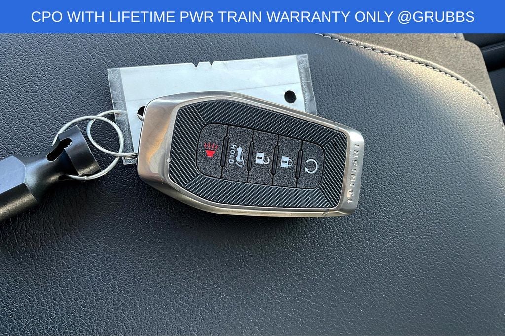 2025 INFINITI QX80 LUXE