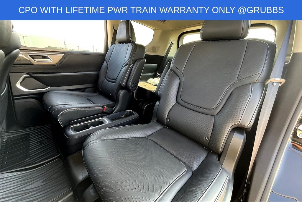 2025 INFINITI QX80 LUXE