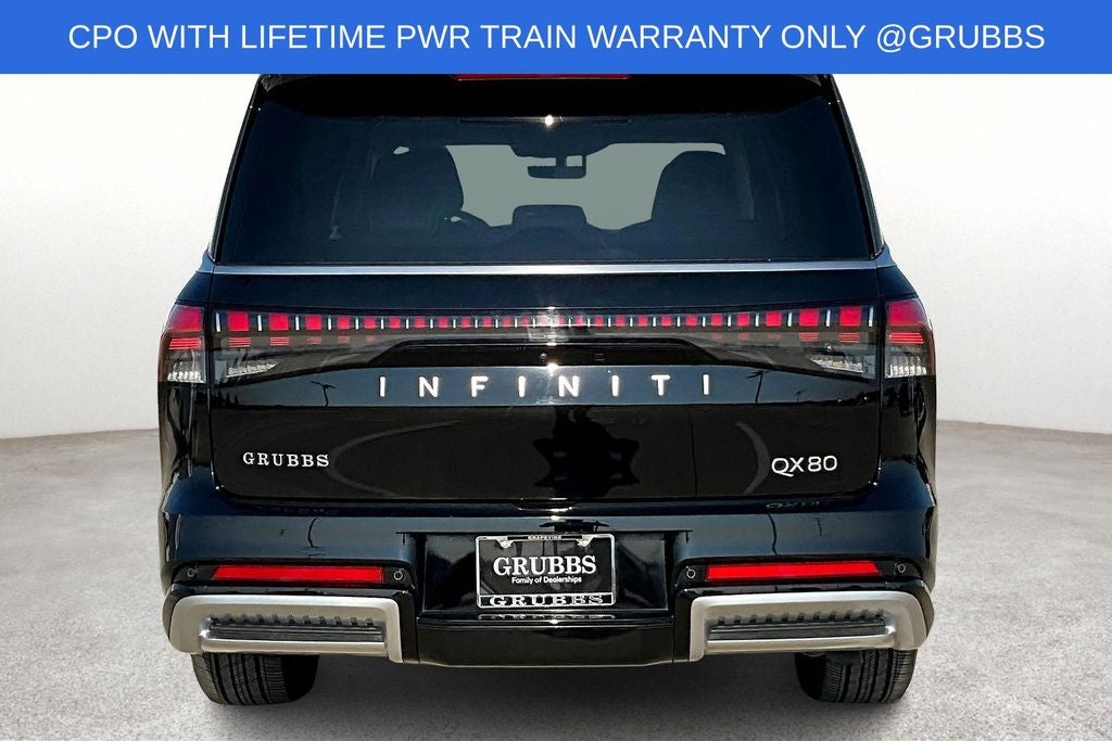 2025 INFINITI QX80 LUXE