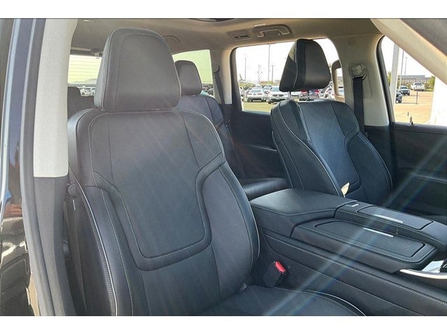 2025 INFINITI QX80 LUXE