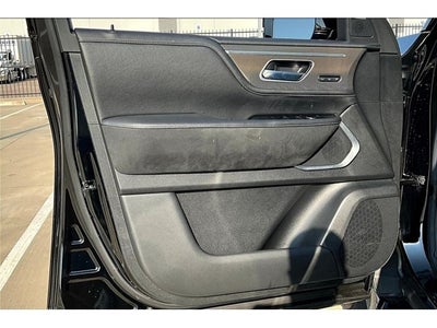 2025 INFINITI QX80 LUXE