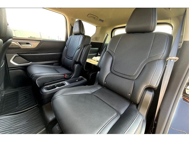 2025 INFINITI QX80 LUXE