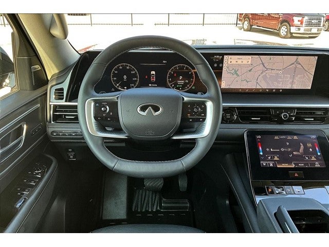 2025 INFINITI QX80 LUXE