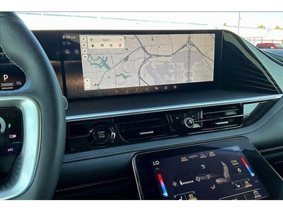 2025 INFINITI QX80 LUXE