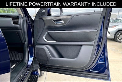 2025 INFINITI QX80 LUXE